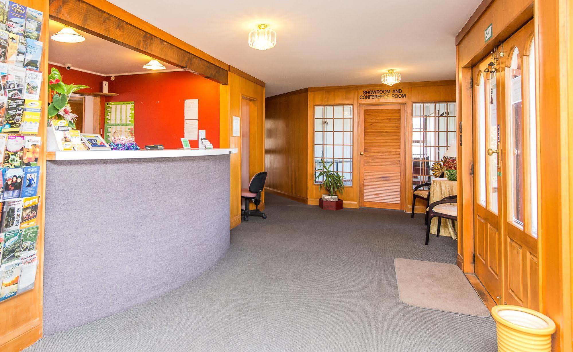 Burwood Motel Вангануї Екстер'єр фото